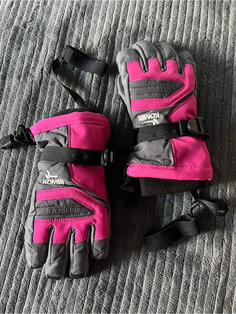 Kombi Pink and Gray Insulated Winter Ski Gloves | Junior Small
